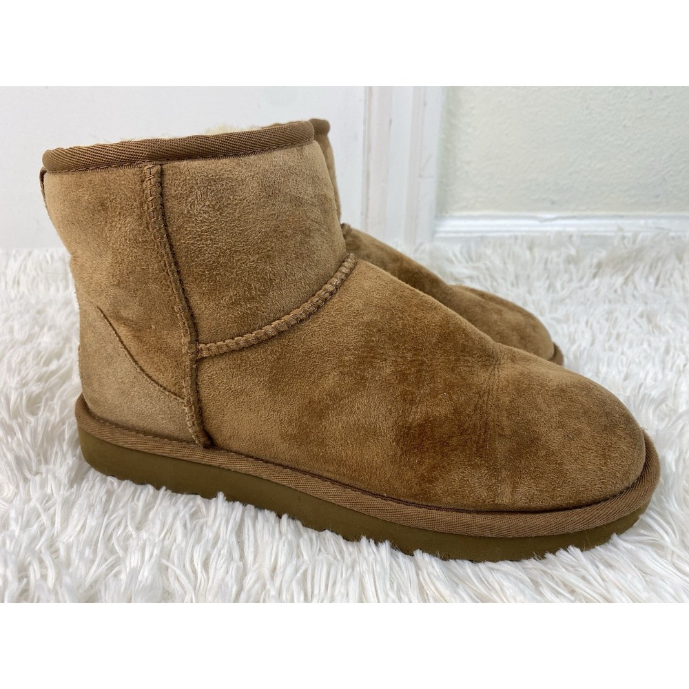 UGG 1016222 Women's 8 Tan Suede Leather Shearling Lined Classic Ankle Boots